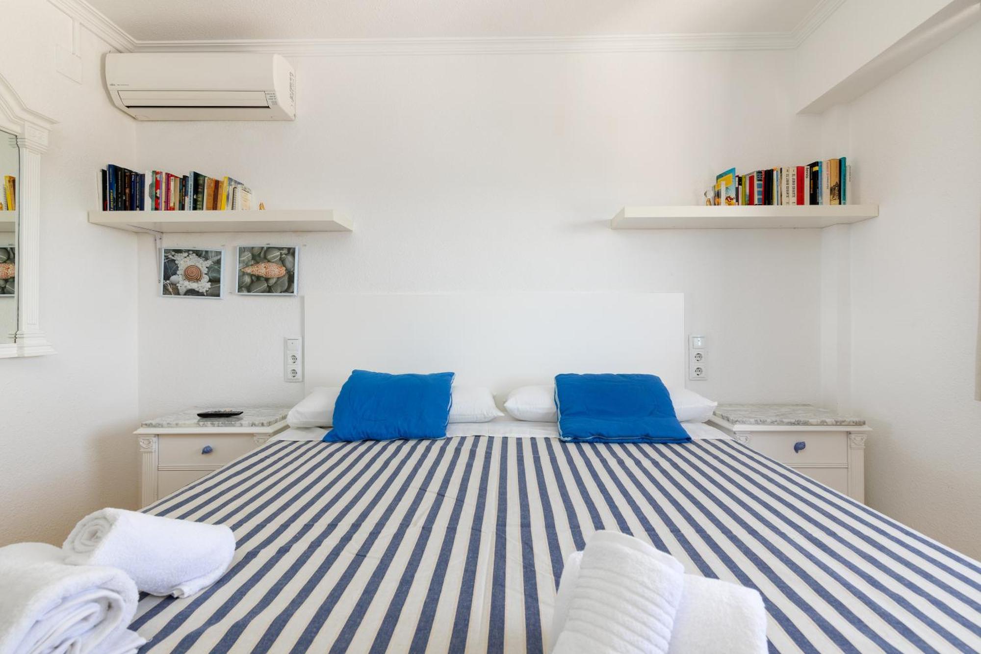 Platja Puig Apartment Valencia Exterior photo